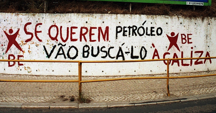 Mural “Se querem petróleo” (BE/década de 2000)