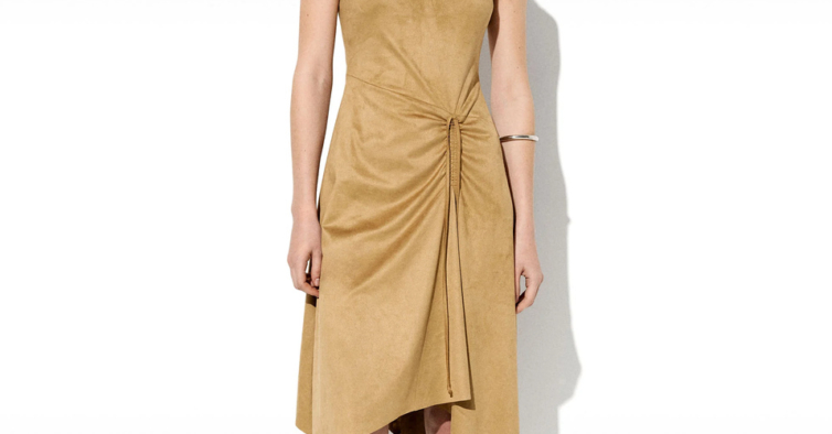 Vestido com efeito camurça (39,99€)